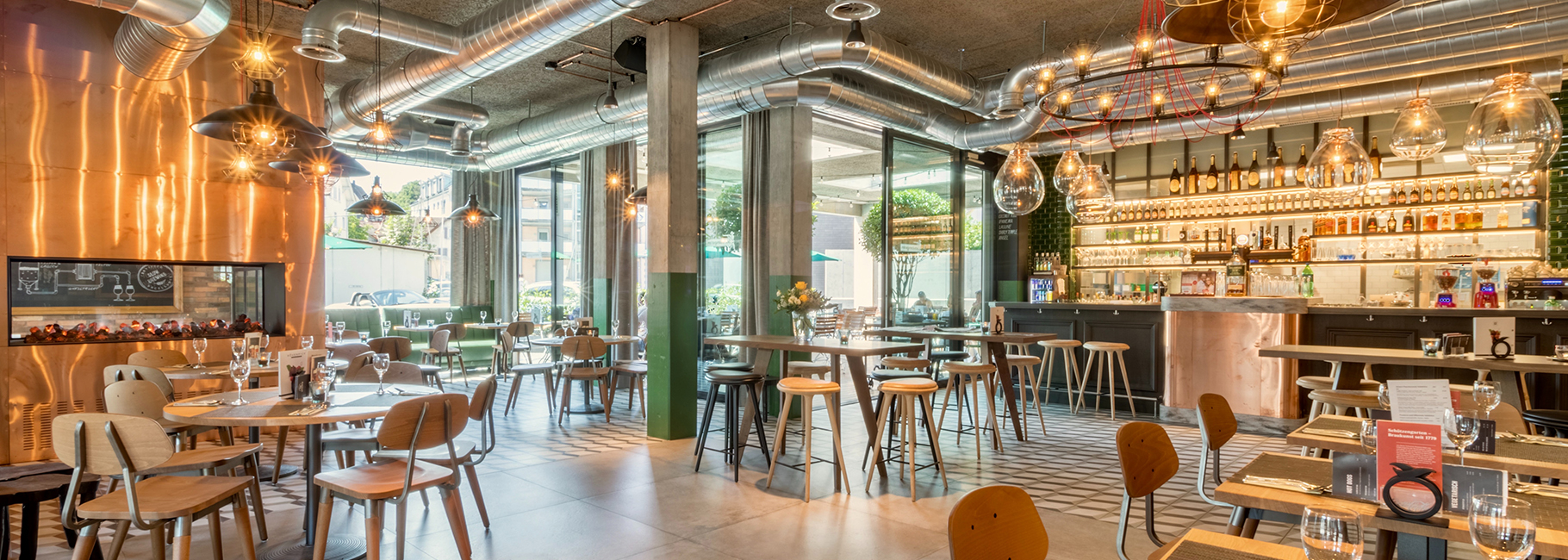 A restaurant with bar