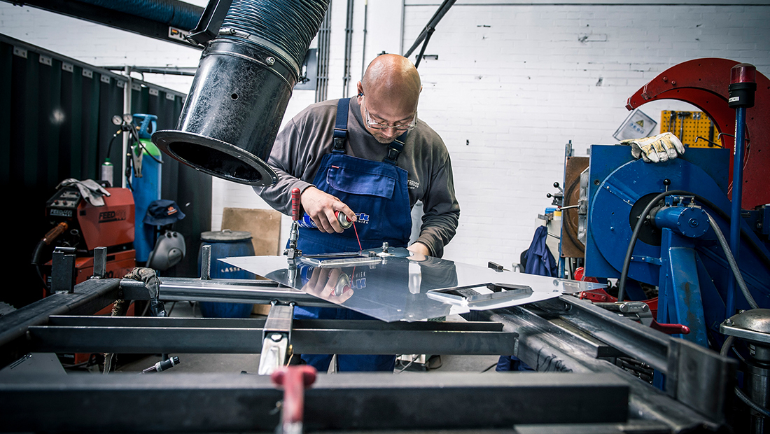 Mark engineers and produces all products in-house, so you buy a solid product where quality comes first.