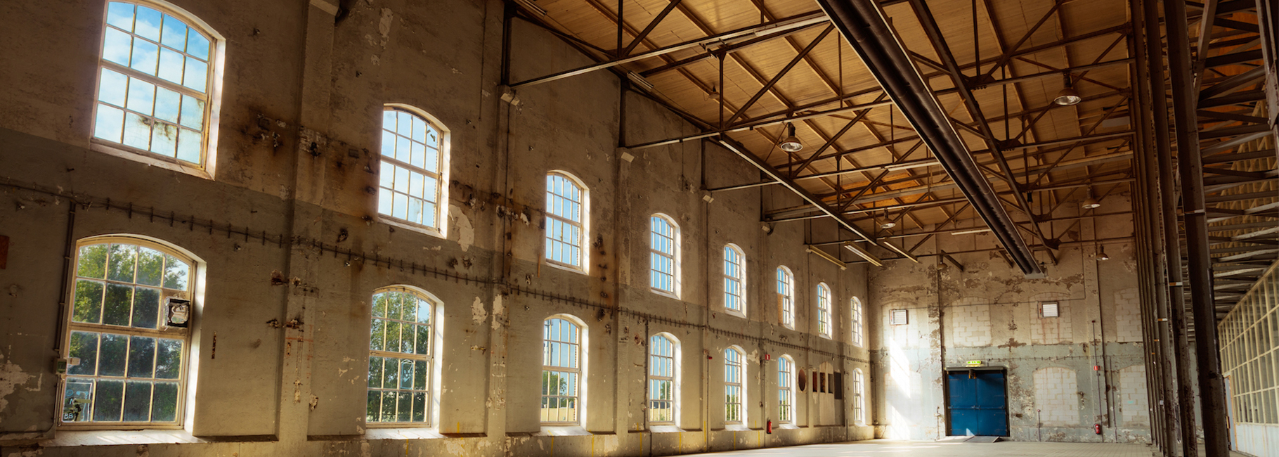 Empty hall sugar factory in Groningen equiped with a Mark radiant heater