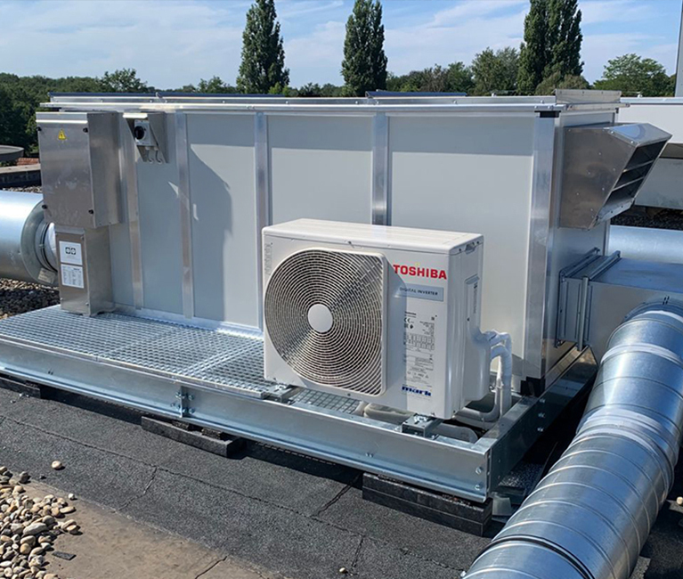 AERFLOW heat recovery unit with integrated heat pump