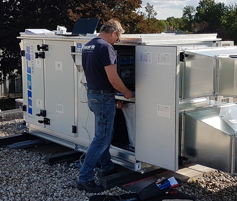 Uruchomienie przez dział serwisowy Mark